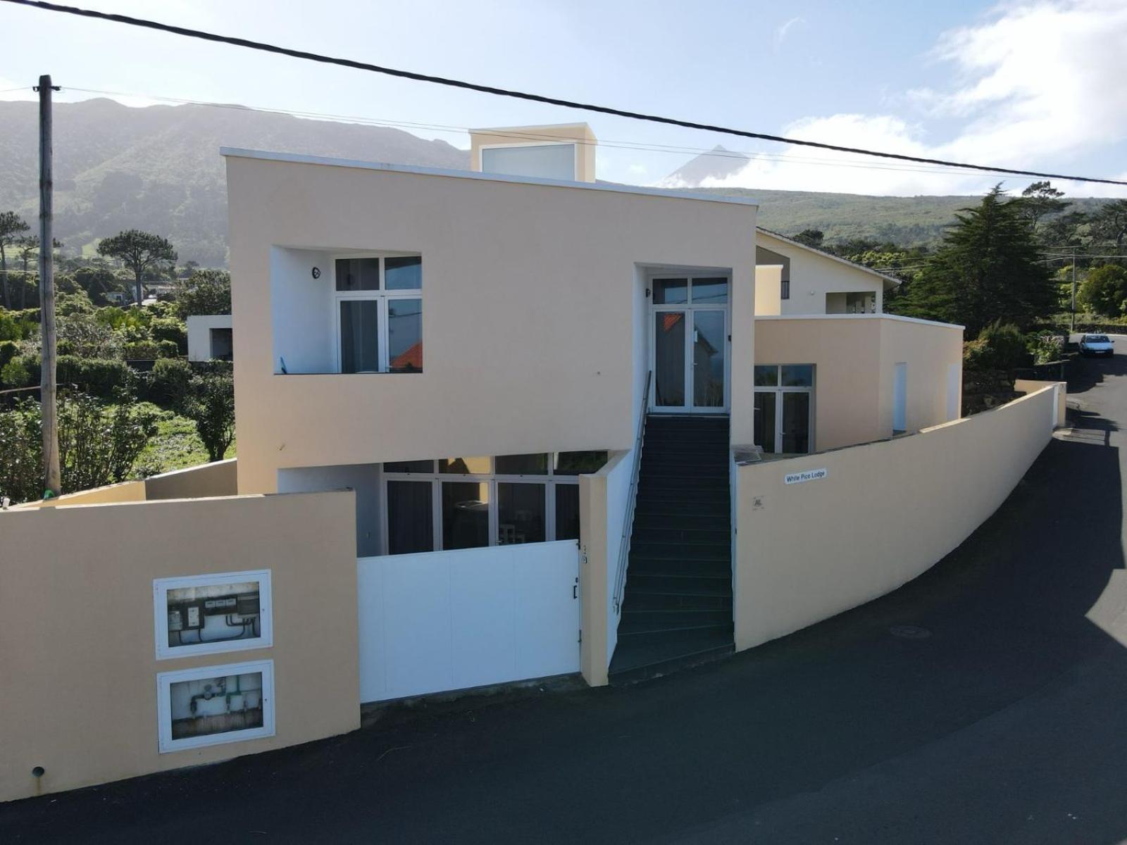 White Pico Lodge São Roque do Pico Εξωτερικό φωτογραφία